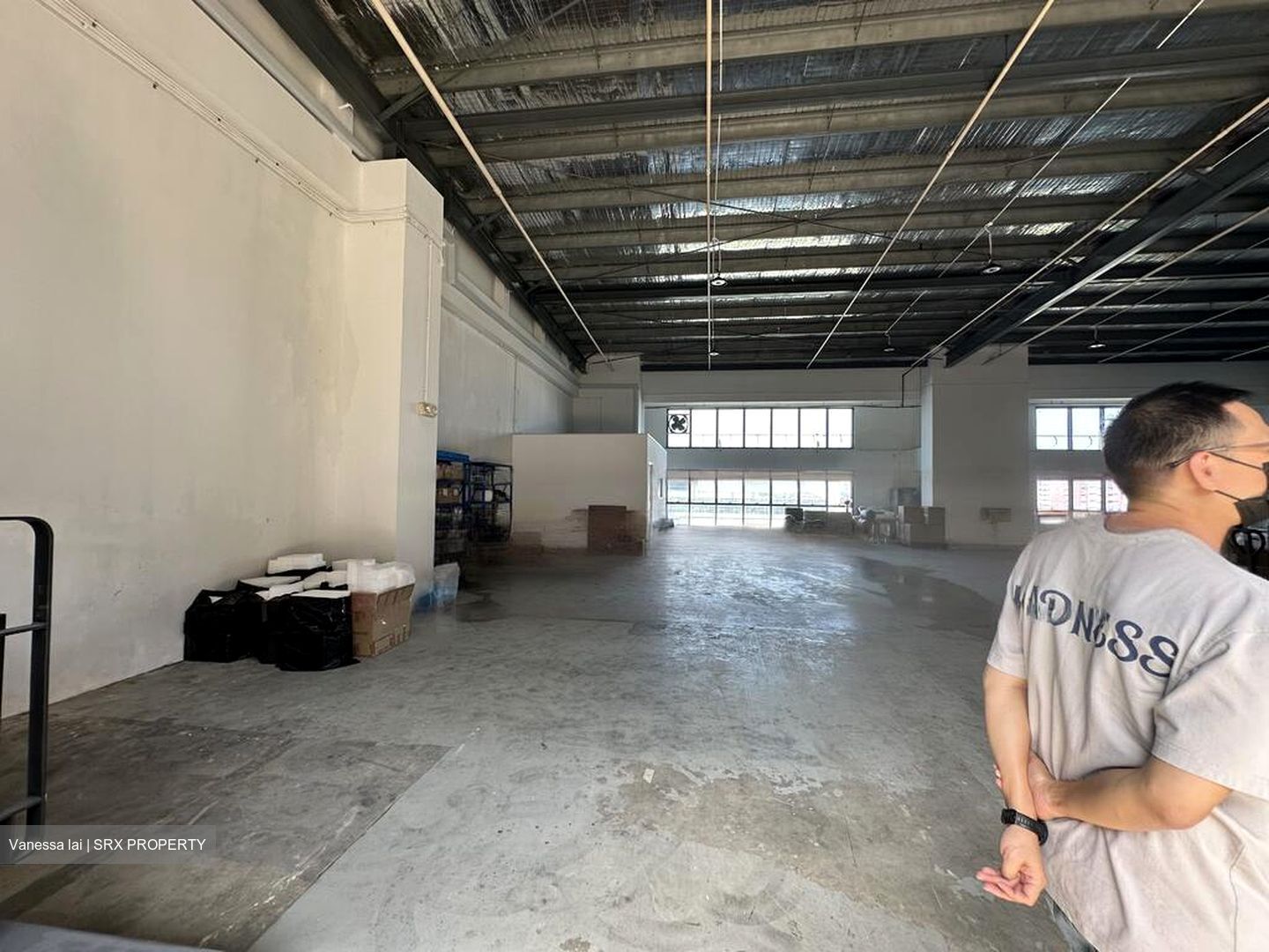 Boon Lay MRT (D22), Warehouse #460634871